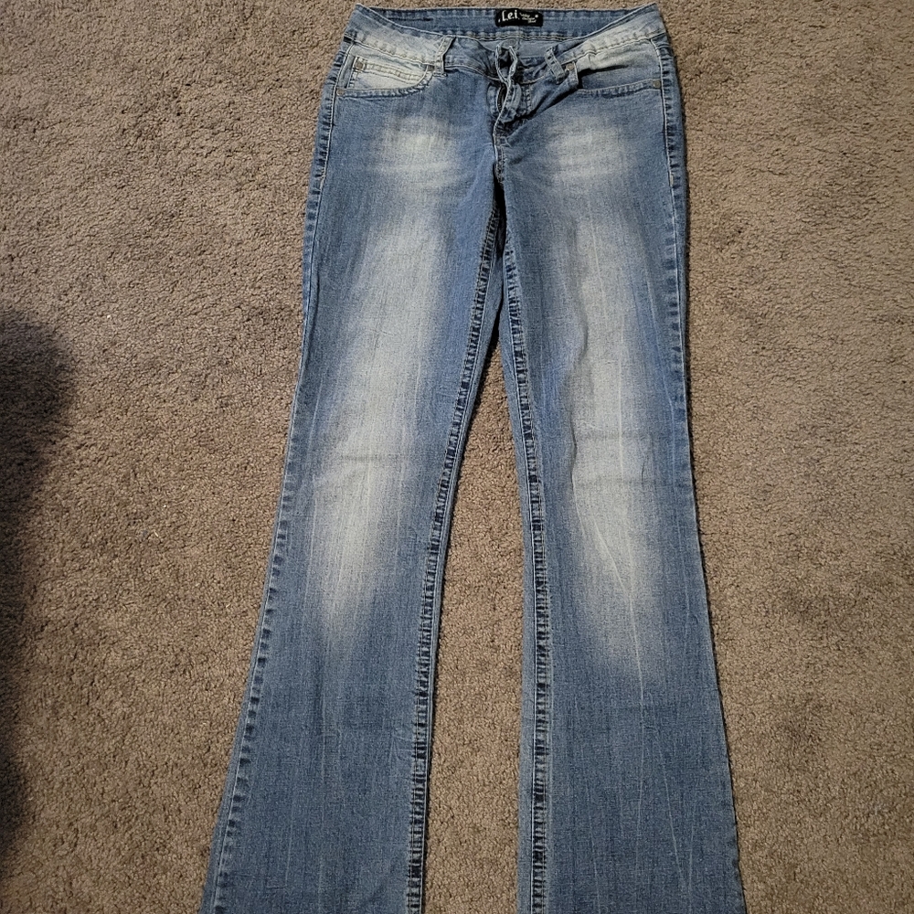 L.E.I low-rise bootcut jeans